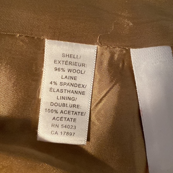 Banana Republic suit - Picture 7 of 7